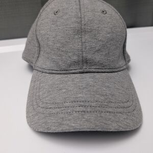 Lululemon Athletica Gray Womens Hat Size O/S Running Travel Athleisure Sleek